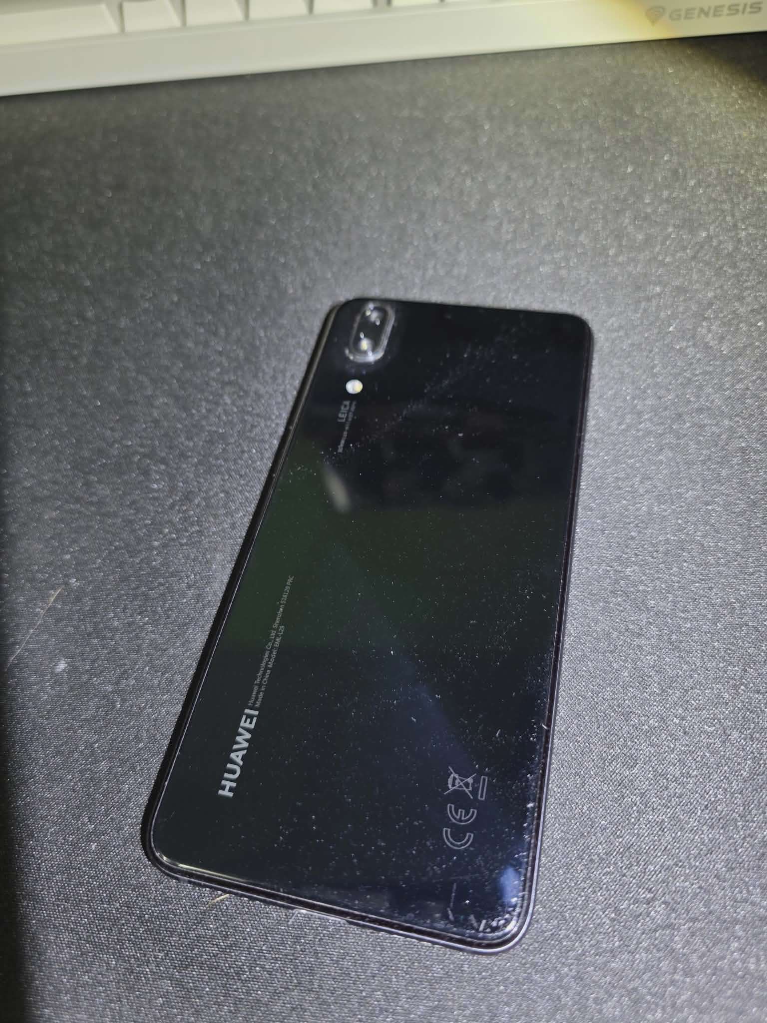 Smartfon Huawei P20 128GB